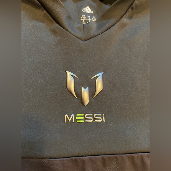 Messi boys adidas shirt - Picture 4 of 5